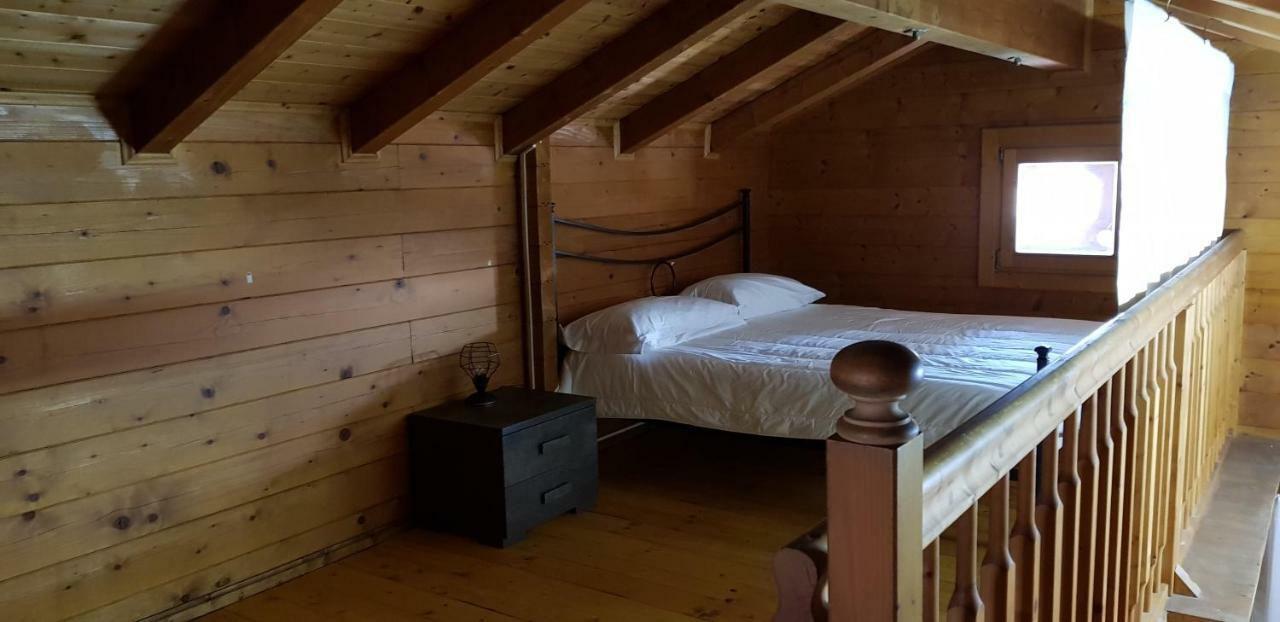 Chalet L Oasi Di Ambra 8 Posti Letto Con Uso Piscina Ardea Εξωτερικό φωτογραφία