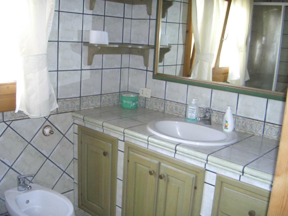 Chalet L Oasi Di Ambra 8 Posti Letto Con Uso Piscina Ardea Εξωτερικό φωτογραφία